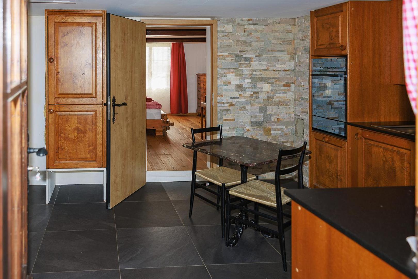 Charming Alpine Retreat By Apartments Capricorn Gsteigwiler Bagian luar foto