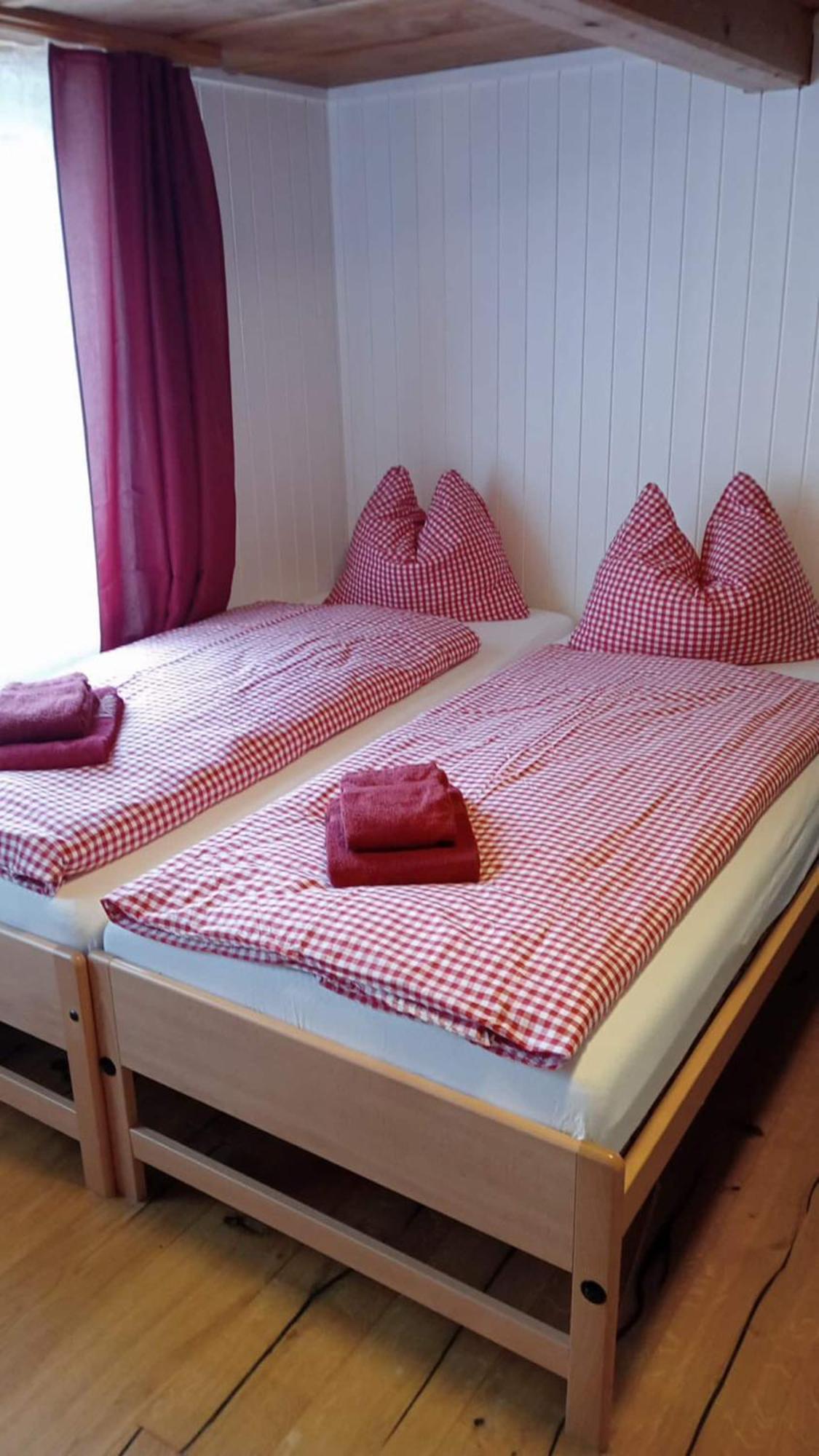 Charming Alpine Retreat By Apartments Capricorn Gsteigwiler Bagian luar foto