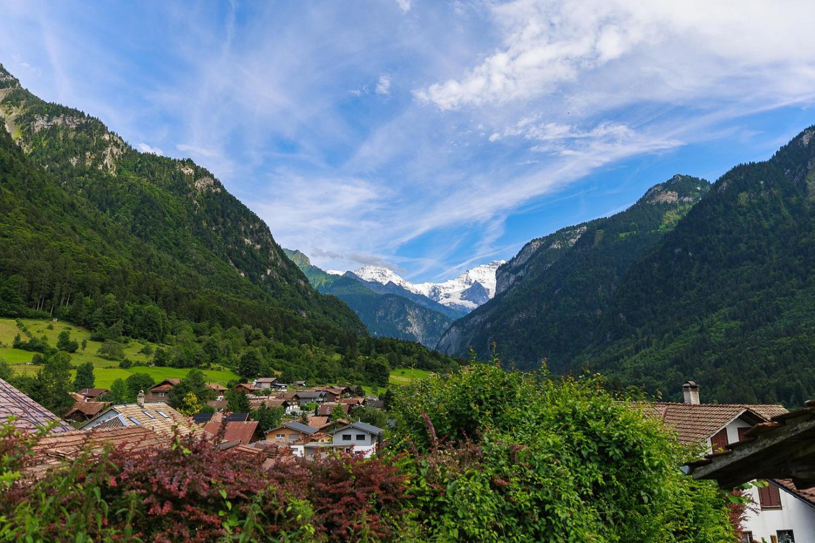 Charming Alpine Retreat By Apartments Capricorn Gsteigwiler Bagian luar foto